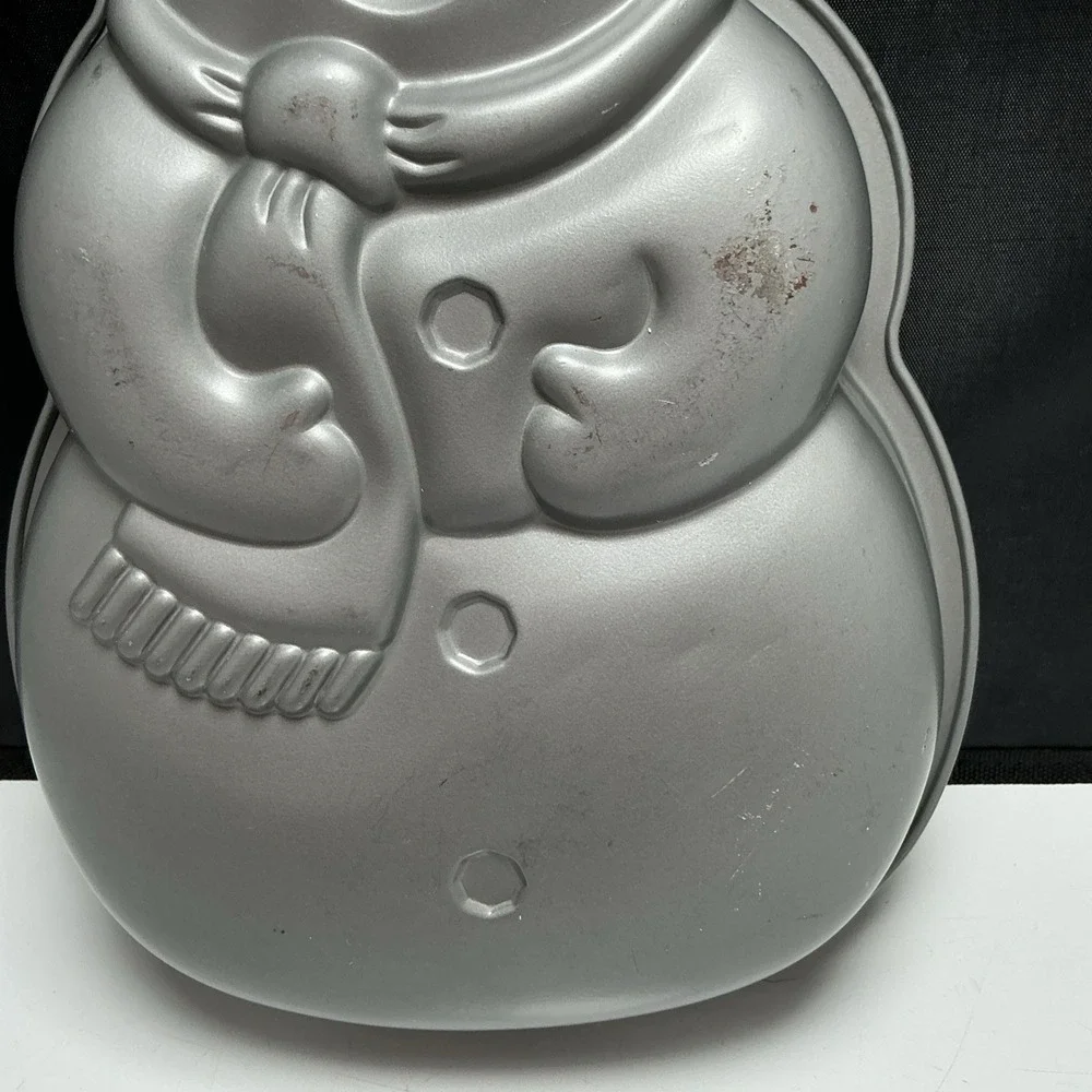 Vintage Aluminum Snowman Cupcake Pan & Cake Pan Lot 2